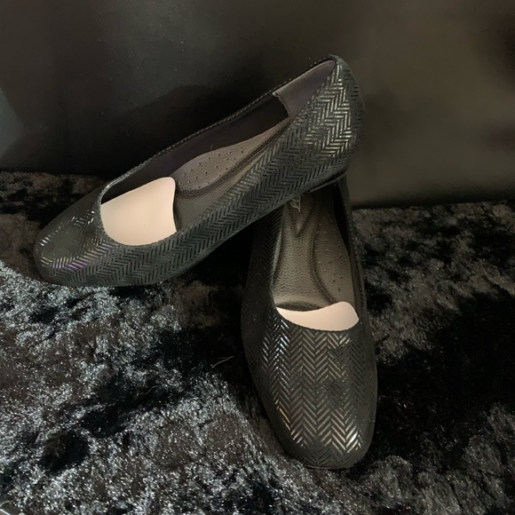 Trotters Shoes - Trotters "Lauren" Black Suede Slip On Sm Wedges